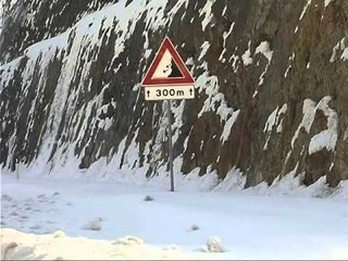 RRUGA E KOMBIT AKSIDENT AUTOMOBILISTIK PERFSHIHEN 7 MAKINA LAJM