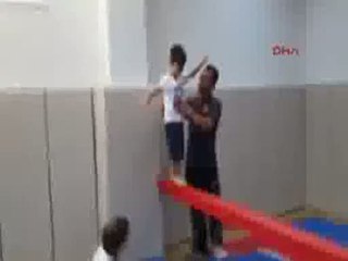 Cimnastik  antrenörü kareteci silahlı saldırıda öldü