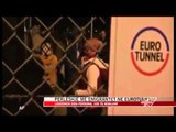 Përleshje me emigrantët në Eurotunel - News, Lajme - Vizion Plus
