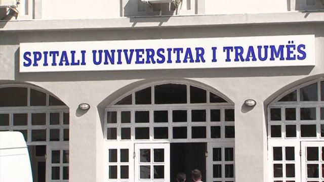 ZBARDHET KONFLIKTI PER TRAFIKUN E DROGES