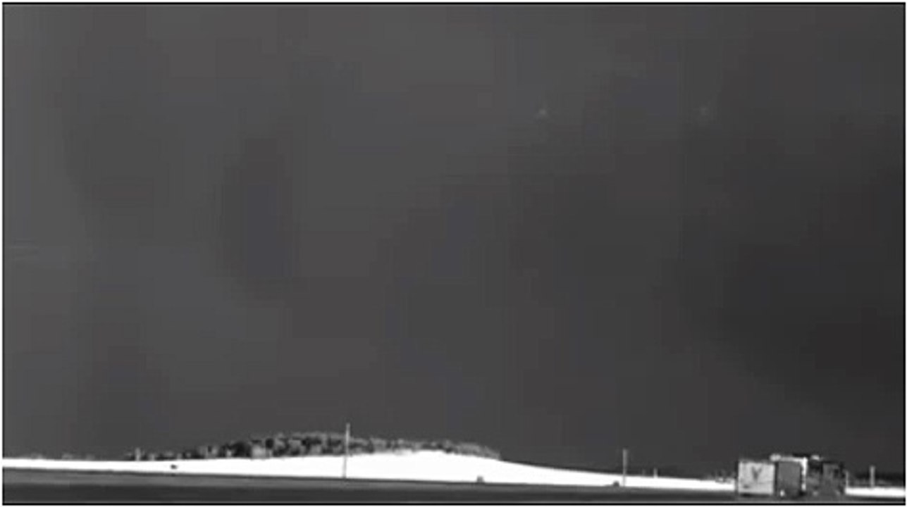 Incredible captures of lightning at 7200 frames/second