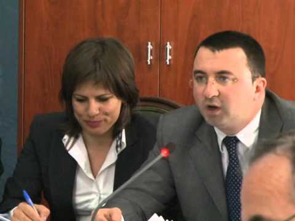 HIPOTEKA E PAVARUR OPOZITA AKUZON SE PO KALON NE VARESI TE KRYEMINISTRIT LAJM