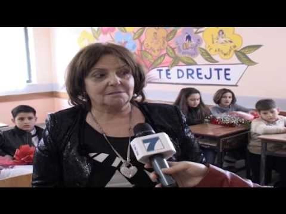 7 MARSI NE TIRANE DHURATA DHE BUQETA ME LULE NE DITEN E MESUESIT LAJM