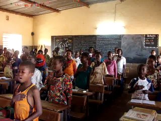 Le Ditanye chanté par des enfants