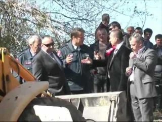 TE RINJTE E MBYTUR KERKIMET VIJOJNE POR TRUPAT ENDE NUK JANE GJENDUR LAJM