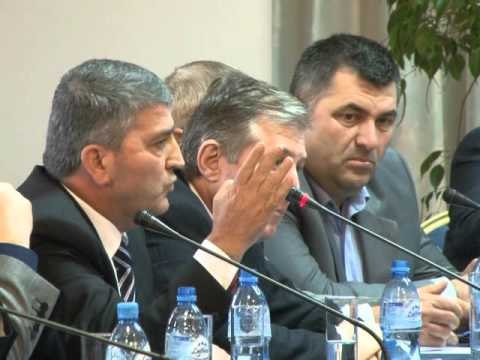 BIZNESI ANKOHET TE BERISHA KRYEMINISTRI “GOZHDOHET” ME PYETJE DHE AKUZA NGA BIZNESI LAJM