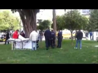 VETEVRASJE NE GREQI PENSIONISTI QELLON VETEN, NUK DURONTE DOT BORXHET LAJM