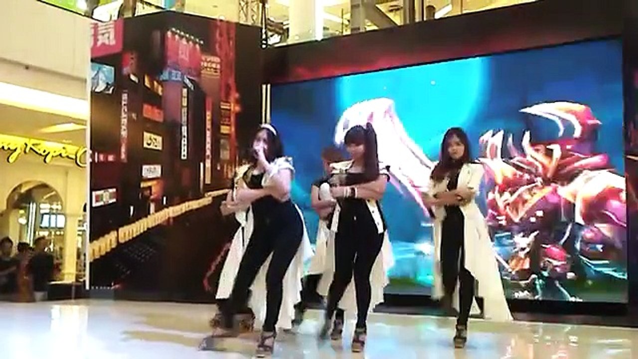 [Fancam] S.O.S - Tik Tok @Living World 140629