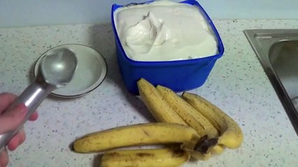 How to make a classic banana split