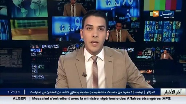 الفريق أحمد قايد صالح يقف على جاهزية وحدات الناحية العسكرية الثالثة