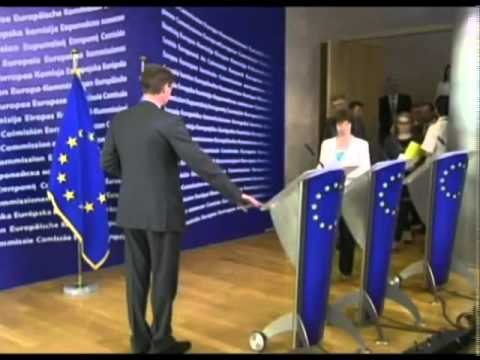 THAÇI TAKON ASHTON E PATOLERUESHME GJENDJA E KRIJUAR NE VERI TE KOSOVES LAJM