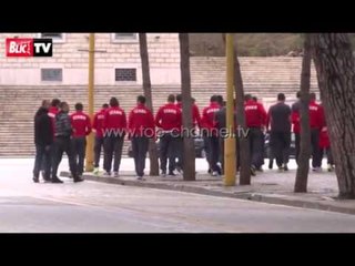 PA KOMENT - Shëtitja e serbëve në "Nënë Tereza" - Top Channel Albania - News - Lajme