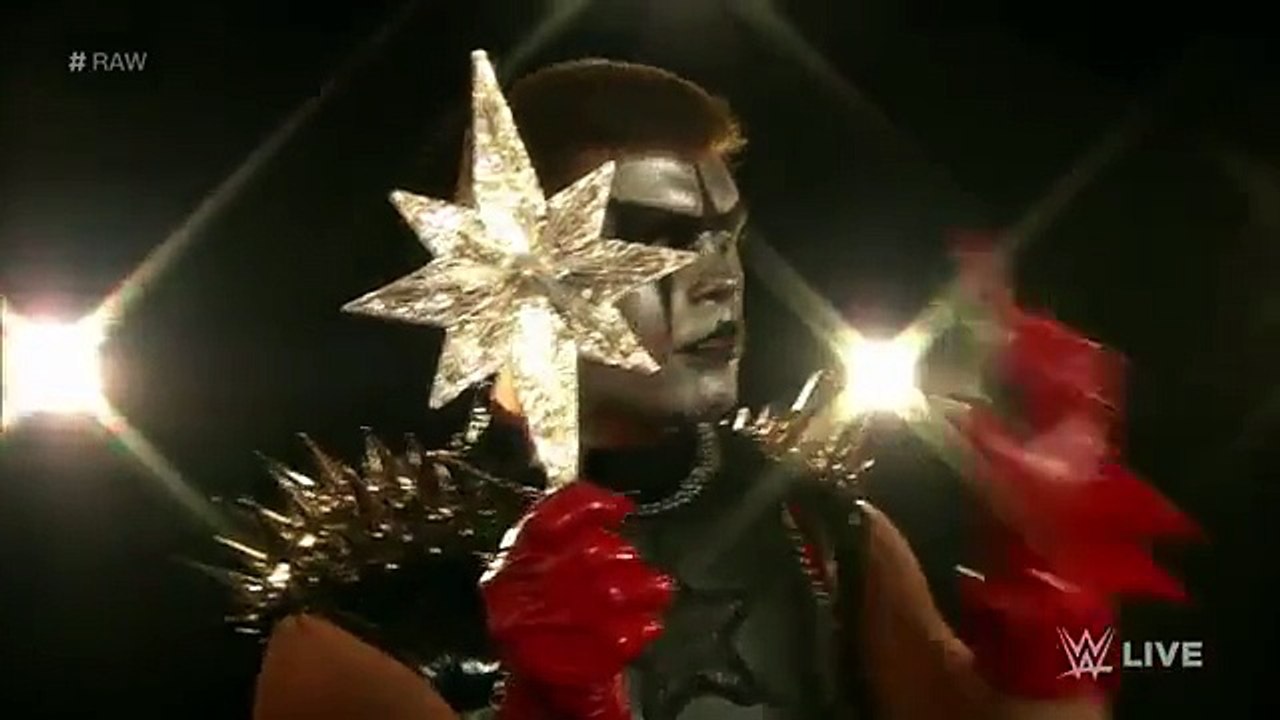 Titus O'Neil decks Stardust's halls- Raw, November 30, 2015