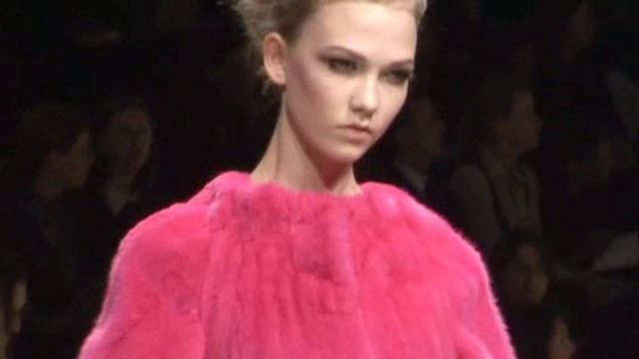 Versace: Fall 2008 Ready-to-Wear