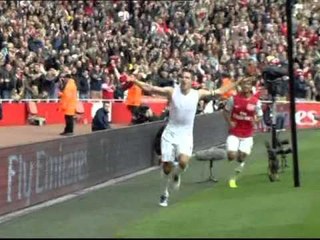 LOJTARI I VITIT ROBIN VAN PERSIE ZGJIDHET ME I MIRI I PREMIER LEAGUE LAJM