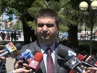 GJYKATA ADMINISTRATIVE MIRATOHET NE KOMISIONIN E LIGJEVE GATI KALIMI NE SEANCE LAJM