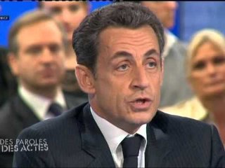 FUSHATA NE FRANCE HOLLANDE DHE SARKOZY PERBALLEN NE DEBAT TELEVIZIV LAJM
