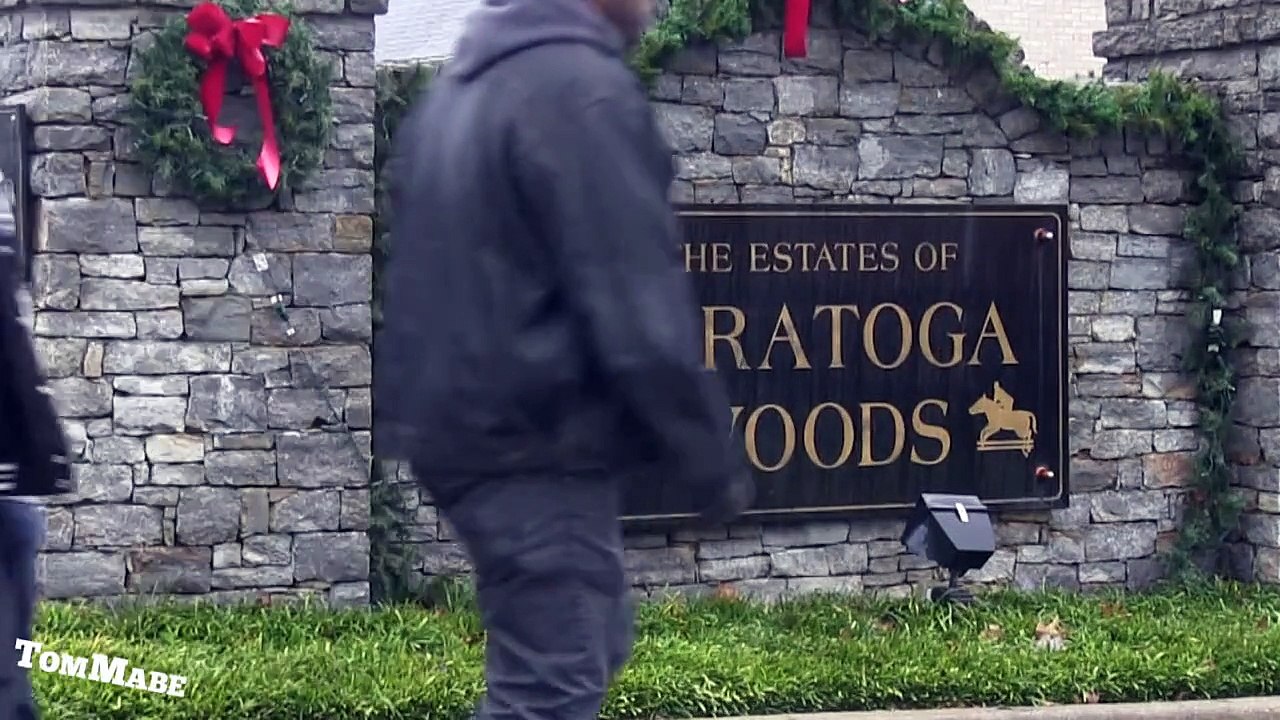 5 gangstas sonnent aux portes dans un quartier chic (Prank)