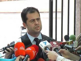 BLLOKOHET REFORMA PD NUK ESHTE DAKORD ME HAPJEN E MATERIALEVE ZGJEDHORE LAJM