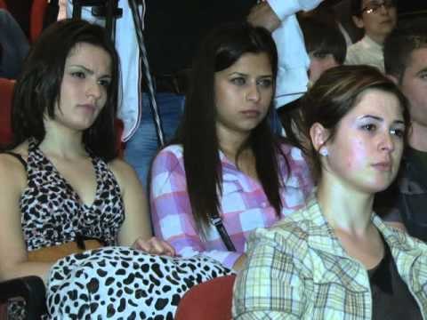 RREFIMTARI GREK PAPADIAMANDIS PERKUJTOHET NE UNIVERSITETIN E ARTEVE LAJM