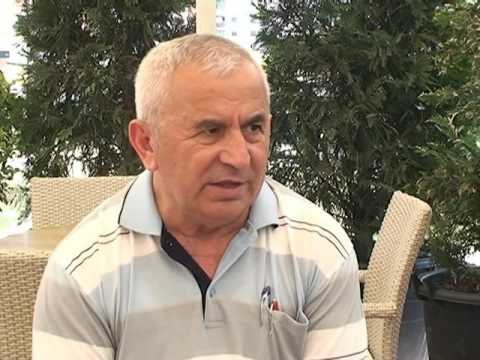 VITRINA E LIBRIT TITUJT ME TE KERKUAR NE LIBRARINE “ADRION” NE ETC LAJM