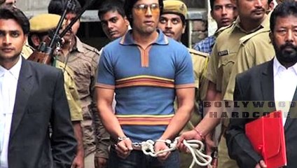 Sunny Leone Hot Intimate Scene In The CAR   Top 5 news