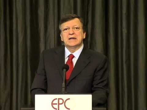 MERKEL E VENDOSUR SA TE JEM UNE GJALLE NUK DO TE PRANOJ EUROBONDET LAJM