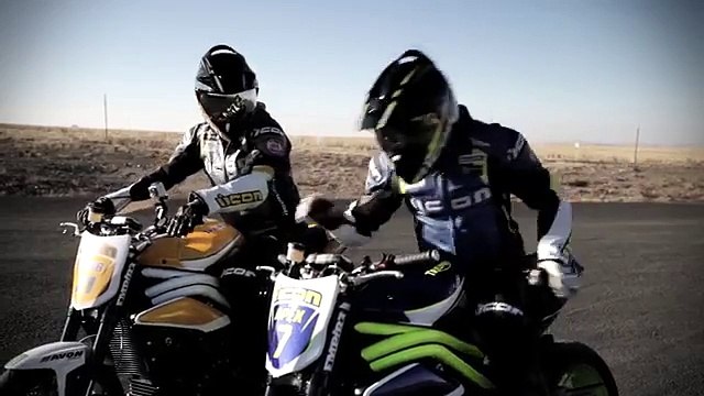 INCREDIBLE!!!!!!!!!!!! Police chase bikes, incredible drifting HD