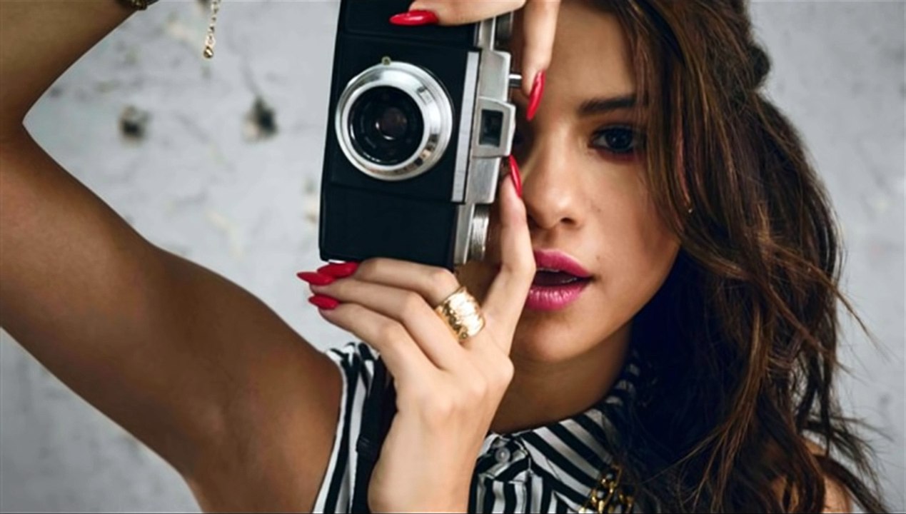 Selena Gomez - me & the rhythm - Offcial Music Video