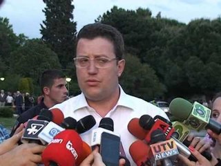 Скачать видео: MINISTRI I TRANSPORTEVE AKSIDENTI JO PER SHKAK TE RRUGES HETIM SHKAQEVE LAJM