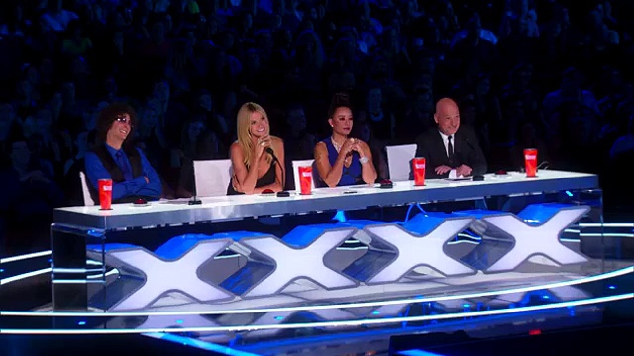 Paul Zerdin- Funny Ventriloquist Amazes Audience - America's Got Talent 2015