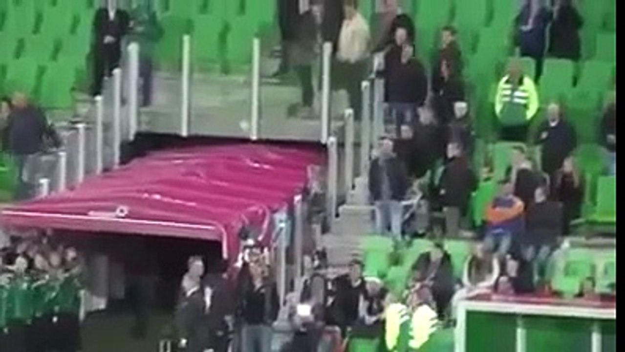 Fail guy run from marriage proposal before FC Groningen vs ADO Den Haag