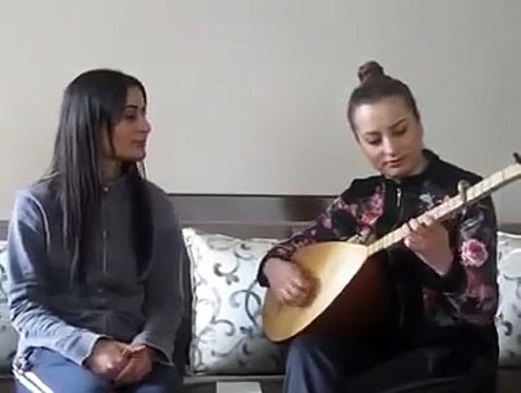 Kızlar harika söylüyor-Amatör Türkü