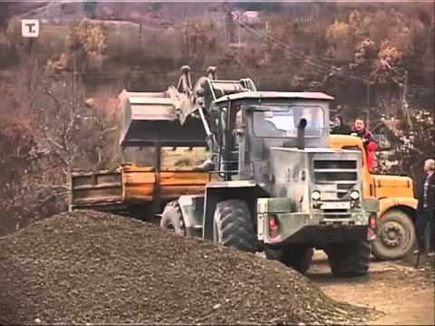 KFOR DESHTON NE ZVECAN NUK ARRIN TE LARGOJE BARRIKADEN E VENDOSUR NGA SERBET LAJM