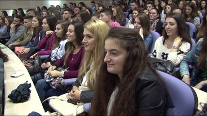 Download Video: 170 MIJE STUDENTE NISIN VITIN AKADEMIK