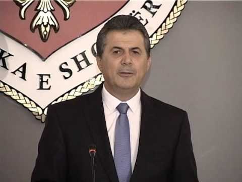 DOREHEQJA E SHEFIT TE SHIU ZV MINISTRI I MBROJTJES REFUZON TE PRONONCOHET LAJM