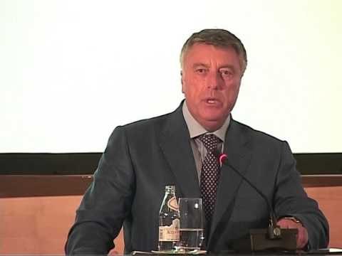 FULLANI PER EKONOMINE POLITIKA TE KETE NE VEMENDJE TE SAJ KRIZEN EKONOMIKE LAJM