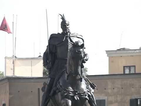 MONUMENTI I SKENDERBEUT I NENSHTROHET RESTAURIMIT NE PRAG TE FESTES SE PAVARESISE LAJM