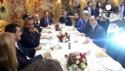 Obama and Hollande sample the delights of French cuisine in Paris