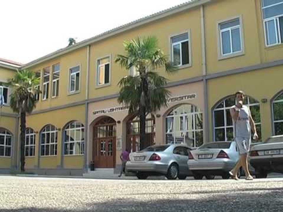 GRABITET KAMBISTI GODITET ME MJETE TE FORTA I VIDHEN 10 MILIONE LEKE TE REJA LAJM