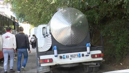 VIDHNIN UJE NGA “UKT”,ARRESTOHEN 10 TREGTARE NE TIRANE,SEKUESTROHEN AUTOBOTET LAJM