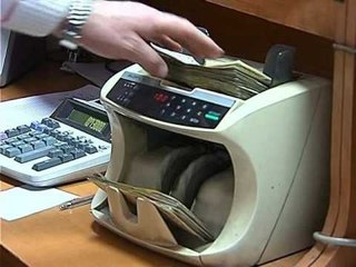 ZHVLERESOHET EURO LEKU FITON TERREN POR NUK DO TE KETE NDIKIM TE EKONOMIA LAJM