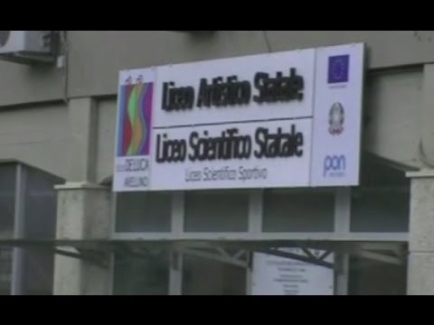 Avellino - Appalti pilotati, arrestato funzionario della Provincia (01.12.15)