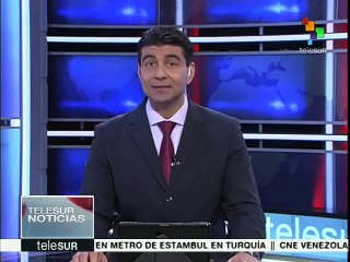 Familiares de los 43 levantan plantón en la Ciudad de México