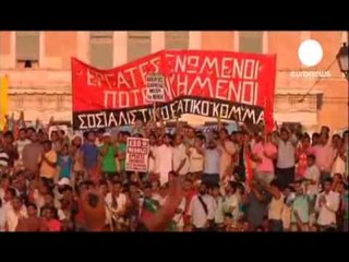 Download Video: VRASJET E EMIGRANTEVE PROTESTA MASIVE NE GREQI KUNDER EKSTREMIT TE DJATHTE LAJM