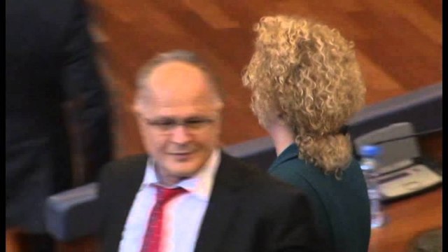 PRESIDENTJA JAHJAGA BEN THIRRJE PER ZGJIDHJE TE KRIZES NEPERMJET DIALOGUT LAJM