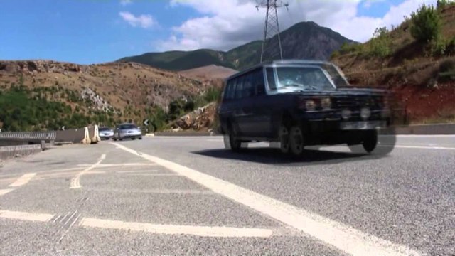 SHTYHET DERI NE 30 TETOR DHENIA ME KONCENSION E MIREMBAJTJES SE RRUGES SE KOMBIT LAJM