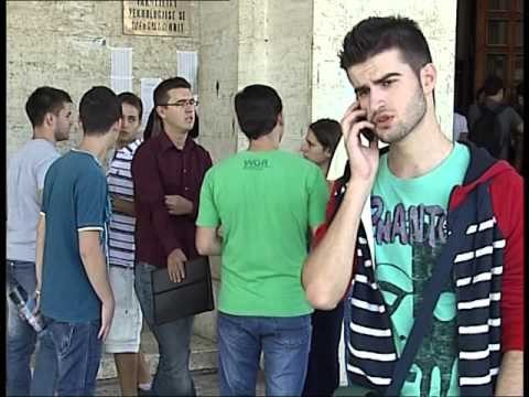 UNIVERSITETET HAPIN DYERT NIS ME PROBLEME VITI I RI AKADEMIK PER 22 MIJE STUDENTE LAJM