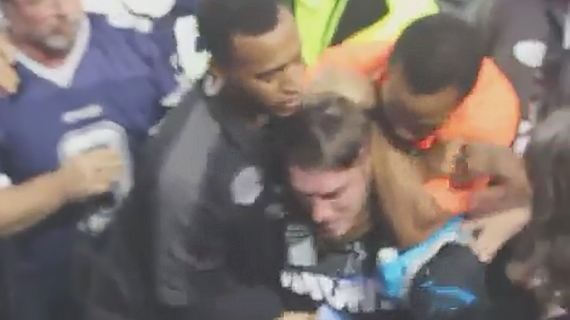 Carolina Panthers Fan Gets Choked Out By Security - video Dailymotion