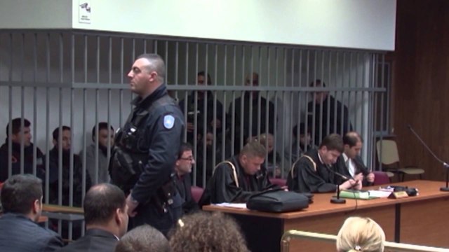 KERCENOHET DESHMITARI NE GJYQIN E XHIHADISTEVE